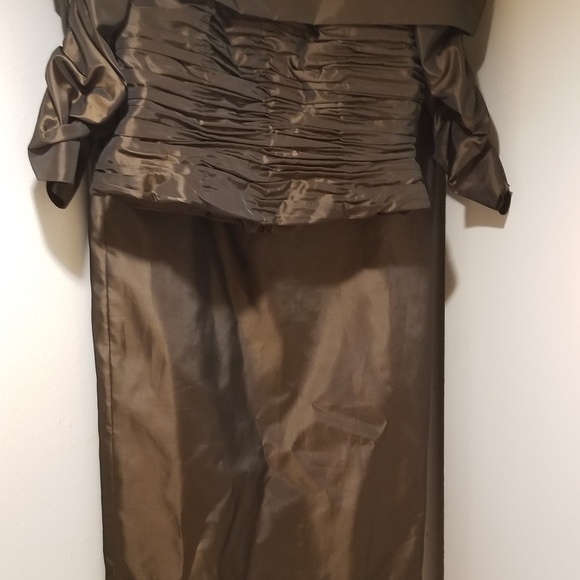 Dress - Picture 6 of 7